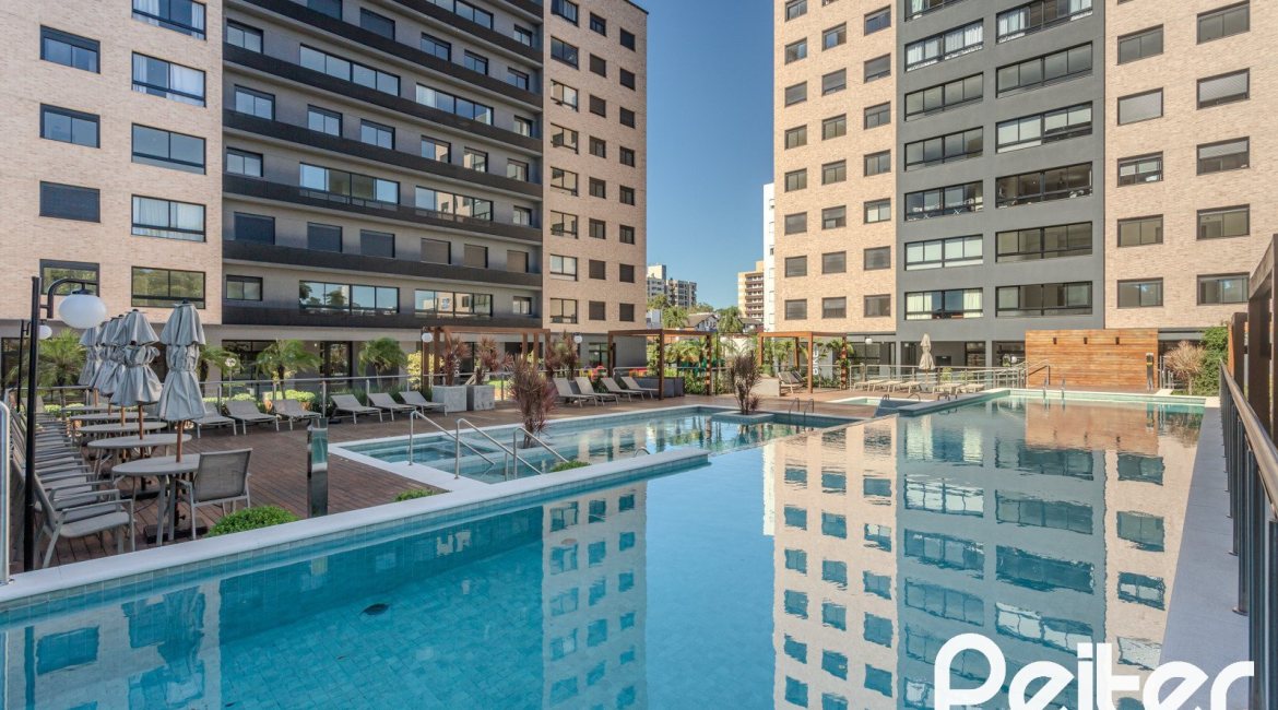 Apartamento à venda com 82m², 3 dormitórios, 1 suíte, 2 vagas, no bairro Tristeza em Porto Alegre