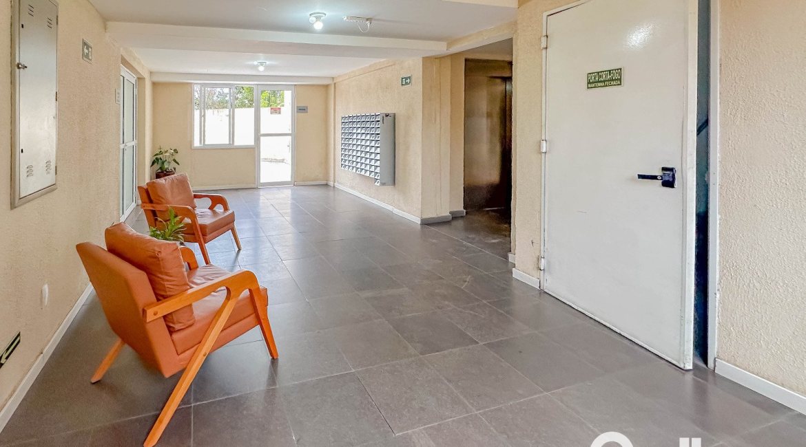 Apartamento à venda com 42m², 2 dormitórios, 1 vaga, no bairro Cavalhada em Porto Alegre