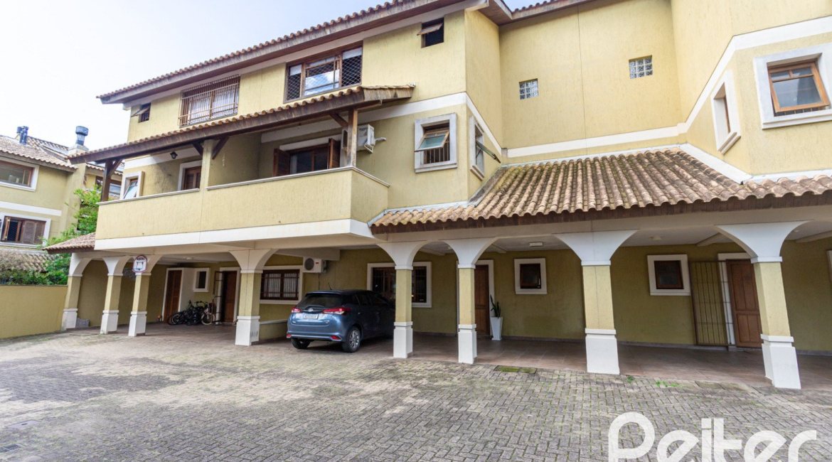 Casa em Condomínio à venda com 257m², 4 dormitórios, 4 suítes, 3 vagas, no bairro Tristeza em Porto Alegre