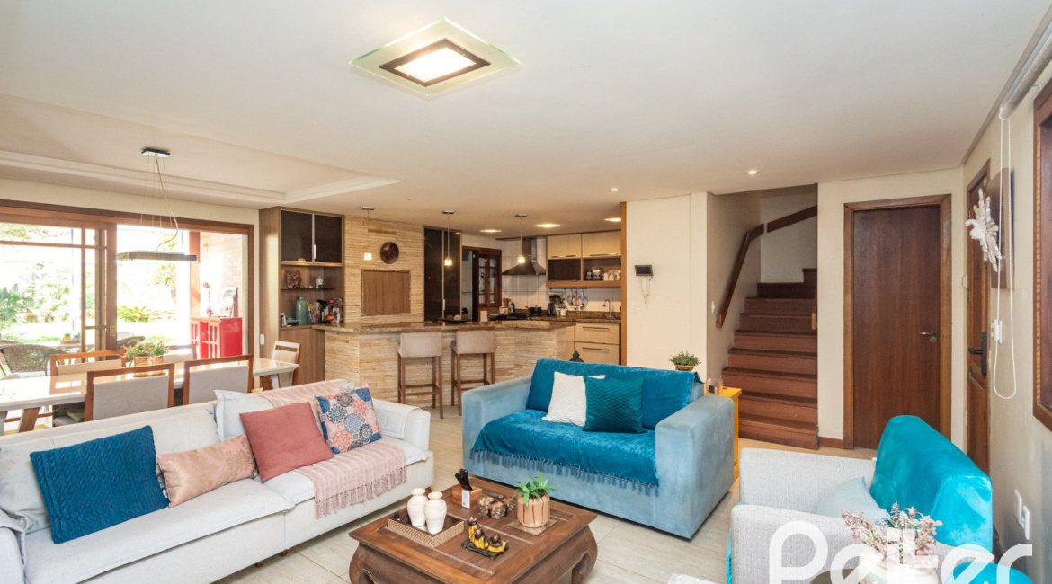 Casa em Condomínio à venda com 257m², 4 dormitórios, 4 suítes, 3 vagas, no bairro Tristeza em Porto Alegre