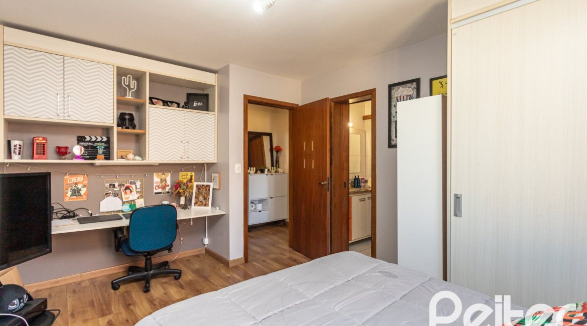 Casa em Condomínio à venda com 257m², 4 dormitórios, 4 suítes, 3 vagas, no bairro Tristeza em Porto Alegre