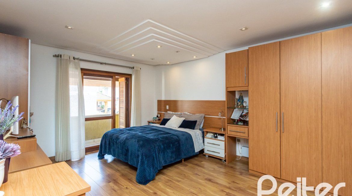 Casa em Condomínio à venda com 257m², 4 dormitórios, 4 suítes, 3 vagas, no bairro Tristeza em Porto Alegre