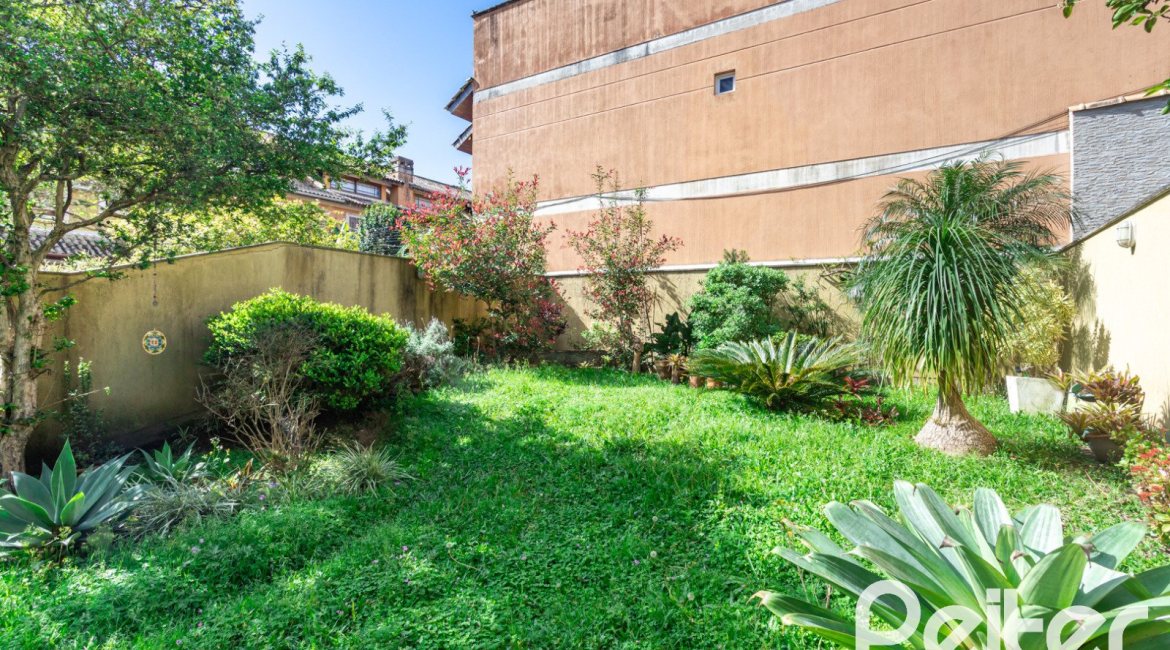 Casa em Condomínio à venda com 257m², 4 dormitórios, 4 suítes, 3 vagas, no bairro Tristeza em Porto Alegre