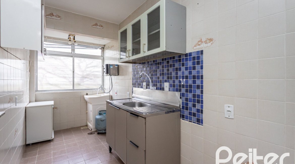 Apartamento à venda com 56m², 2 dormitórios, no bairro Tristeza em Porto Alegre