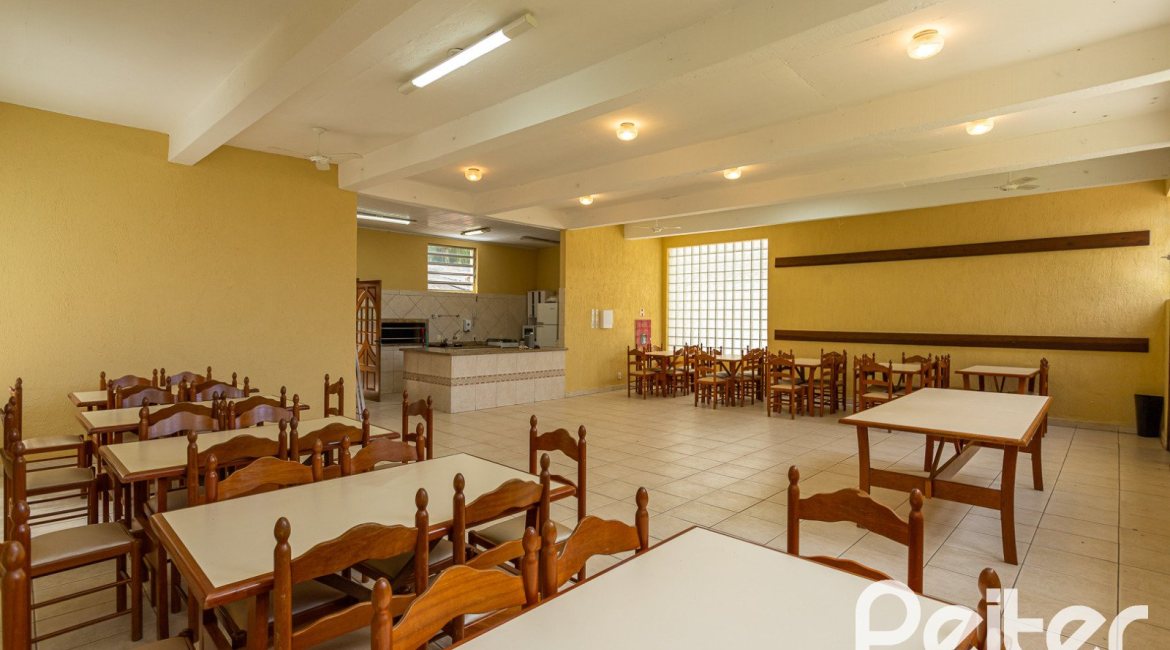Apartamento à venda com 56m², 2 dormitórios, no bairro Tristeza em Porto Alegre