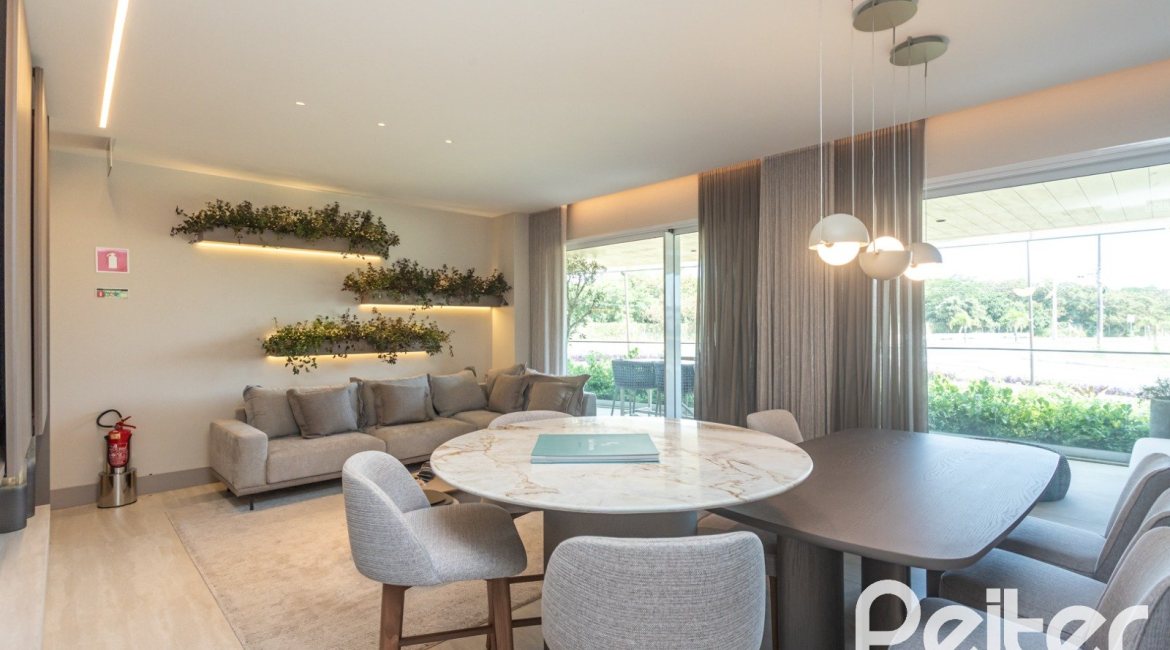 Apartamento à venda com 176m², 4 dormitórios, 4 suítes, 3 vagas, no bairro Golden Lake em Porto Alegre