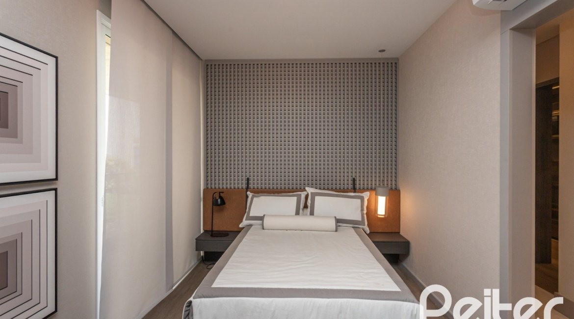 Apartamento à venda com 176m², 4 dormitórios, 4 suítes, 3 vagas, no bairro Golden Lake em Porto Alegre