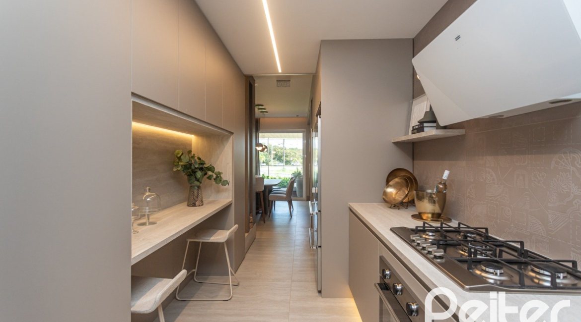 Apartamento à venda com 176m², 4 dormitórios, 4 suítes, 3 vagas, no bairro Golden Lake em Porto Alegre