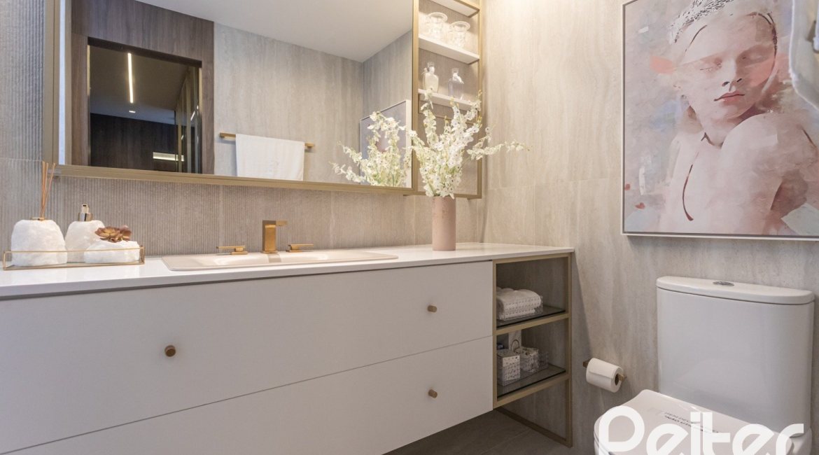 Apartamento à venda com 176m², 4 dormitórios, 4 suítes, 3 vagas, no bairro Golden Lake em Porto Alegre