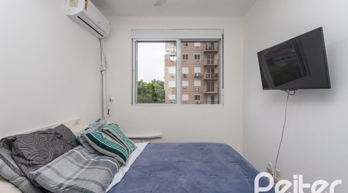 Apartamento à venda com 67m², 3 dormitórios, 1 suíte, 2 vagas, no bairro Tristeza em PORTO ALEGRE