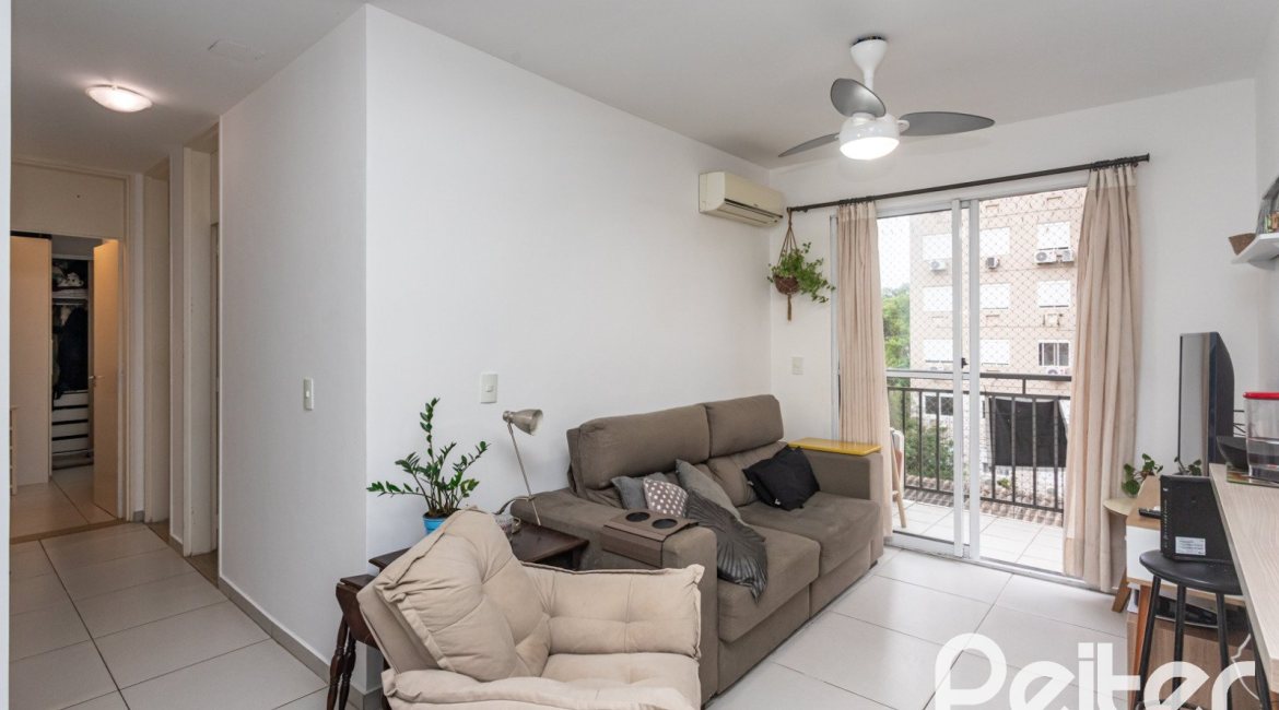 Apartamento à venda com 67m², 3 dormitórios, 1 suíte, 2 vagas, no bairro Tristeza em PORTO ALEGRE