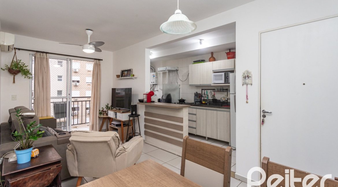 Apartamento à venda com 67m², 3 dormitórios, 1 suíte, 2 vagas, no bairro Tristeza em PORTO ALEGRE