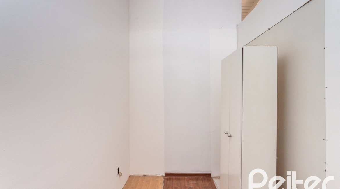 Casa em Condomínio à venda com 328m², 3 dormitórios, 2 suítes, 4 vagas, no bairro Cavalhada em PORTO ALEGRE