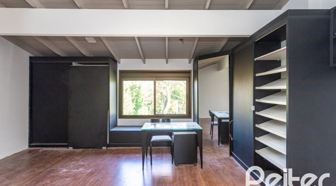 Casa em Condomínio à venda com 328m², 3 dormitórios, 2 suítes, 4 vagas, no bairro Cavalhada em PORTO ALEGRE