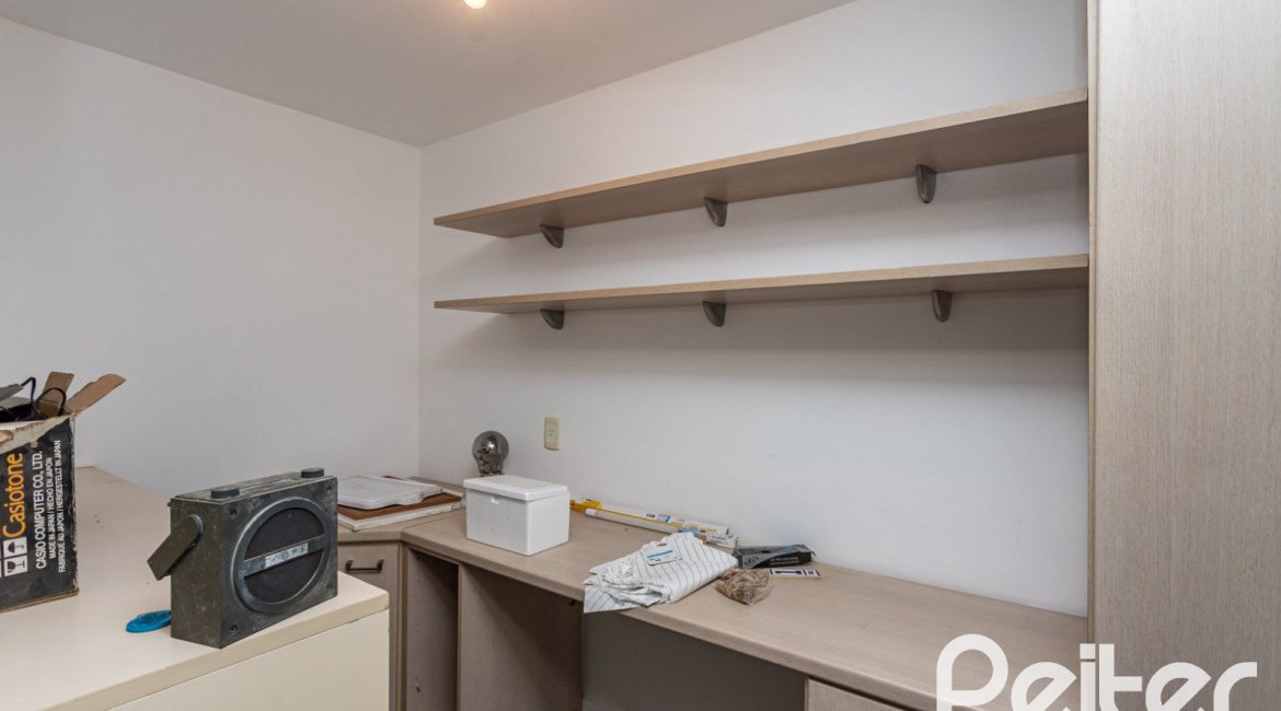 Casa em Condomínio à venda com 328m², 3 dormitórios, 2 suítes, 4 vagas, no bairro Cavalhada em PORTO ALEGRE