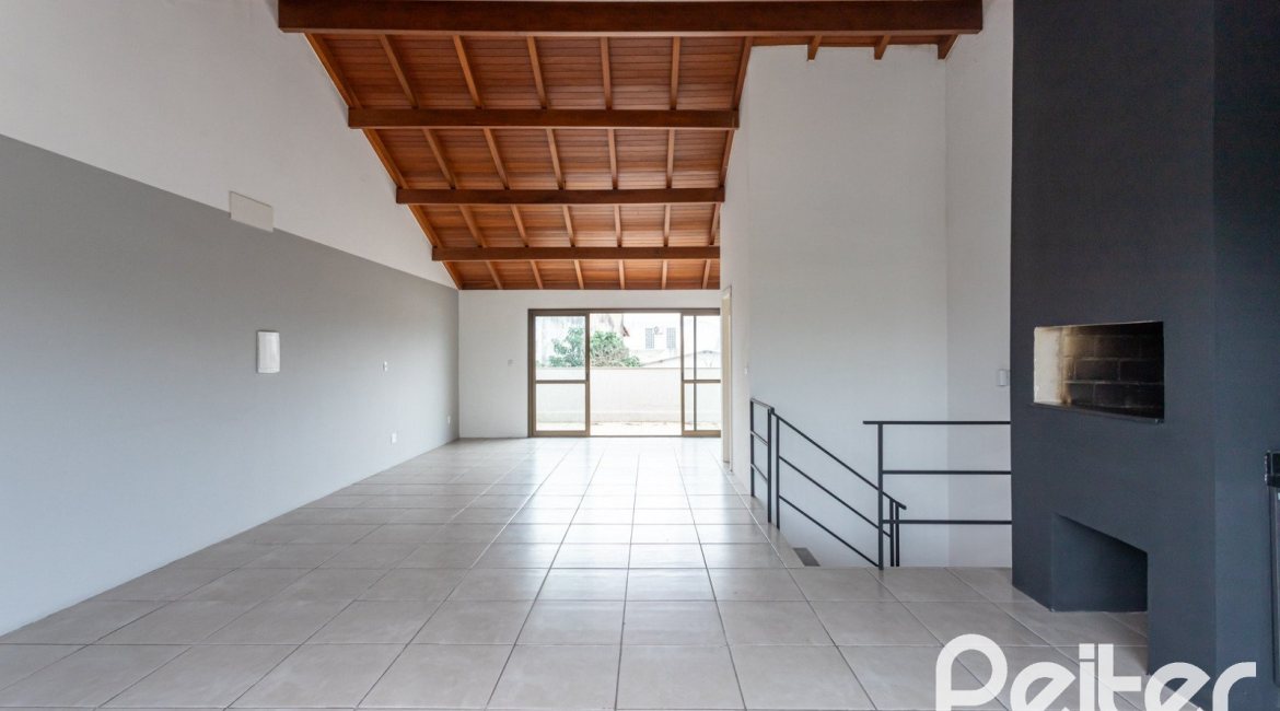 Casa em Condomínio à venda com 352m², 3 dormitórios, 3 suítes, 3 vagas, no bairro Tristeza em Porto Alegre