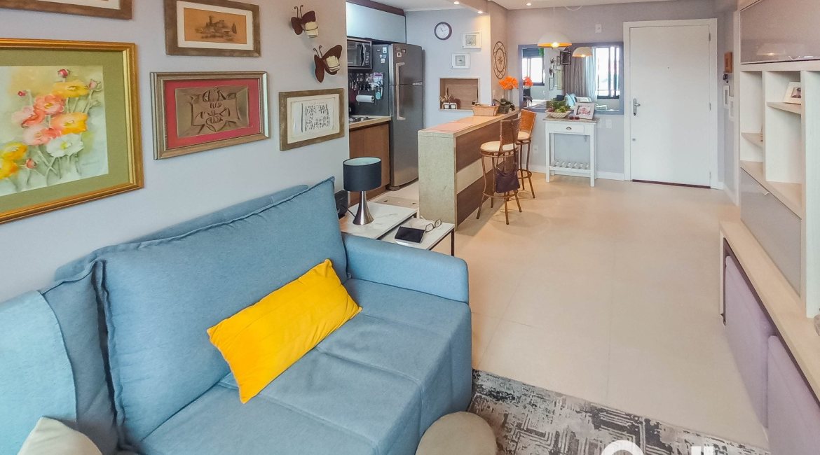 Apartamento à venda com 40m², 1 dormitório, 1 suíte, 1 vaga, no bairro Cristal em PORTO ALEGRE