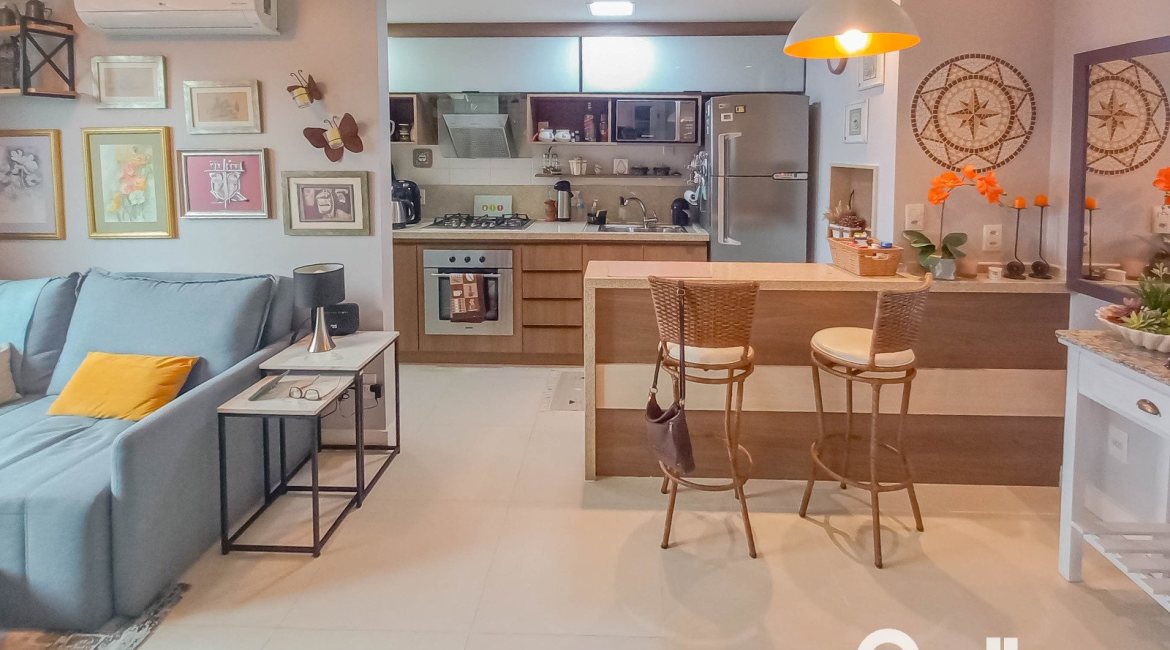 Apartamento à venda com 40m², 1 dormitório, 1 suíte, 1 vaga, no bairro Cristal em PORTO ALEGRE