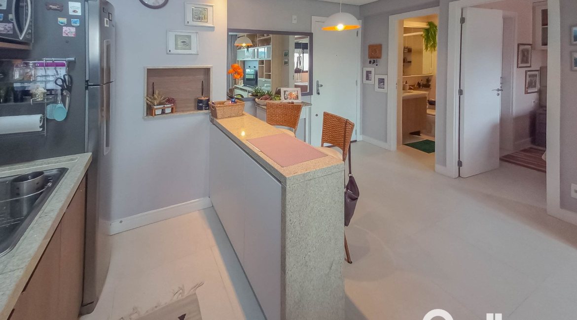 Apartamento à venda com 40m², 1 dormitório, 1 suíte, 1 vaga, no bairro Cristal em PORTO ALEGRE