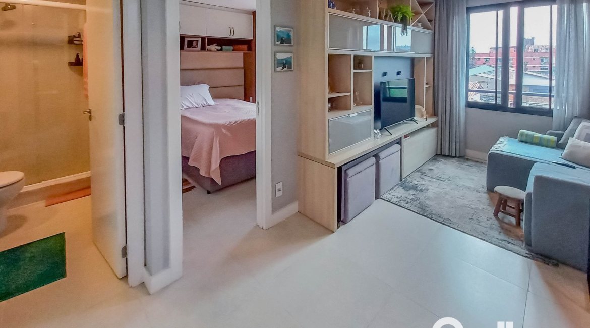 Apartamento à venda com 40m², 1 dormitório, 1 suíte, 1 vaga, no bairro Cristal em PORTO ALEGRE
