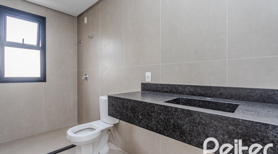 Casa em Condomínio à venda com 150m², 3 dormitórios, 3 suítes, 2 vagas, no bairro Ipanema em Porto Alegre