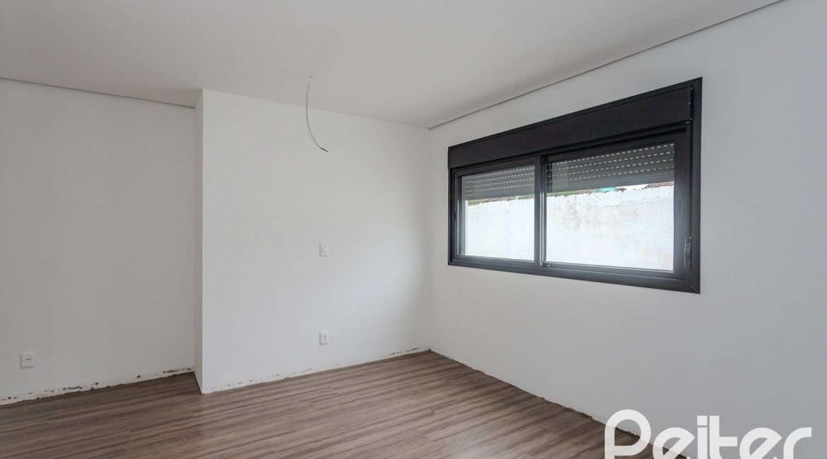 Casa em Condomínio à venda com 150m², 3 dormitórios, 3 suítes, 2 vagas, no bairro Ipanema em Porto Alegre