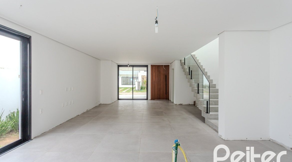 Casa em Condomínio à venda com 150m², 3 dormitórios, 3 suítes, 2 vagas, no bairro Ipanema em Porto Alegre