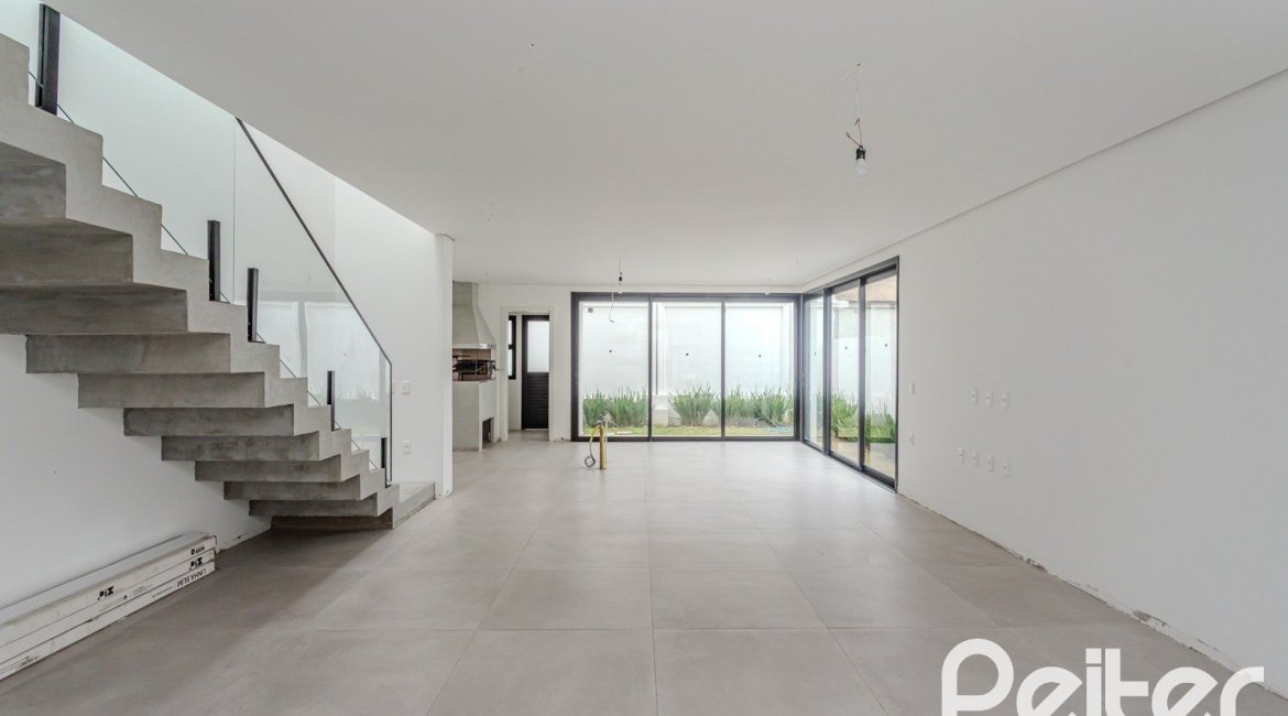 Casa em Condomínio à venda com 150m², 3 dormitórios, 3 suítes, 2 vagas, no bairro Ipanema em Porto Alegre