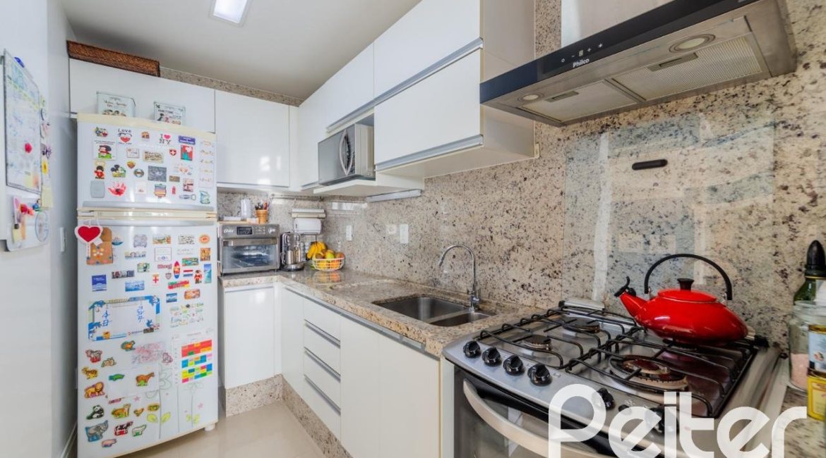 Apartamento à venda com 87m², 3 dormitórios, 1 suíte, 1 vaga, no bairro Jardim Botânico em Porto Alegre