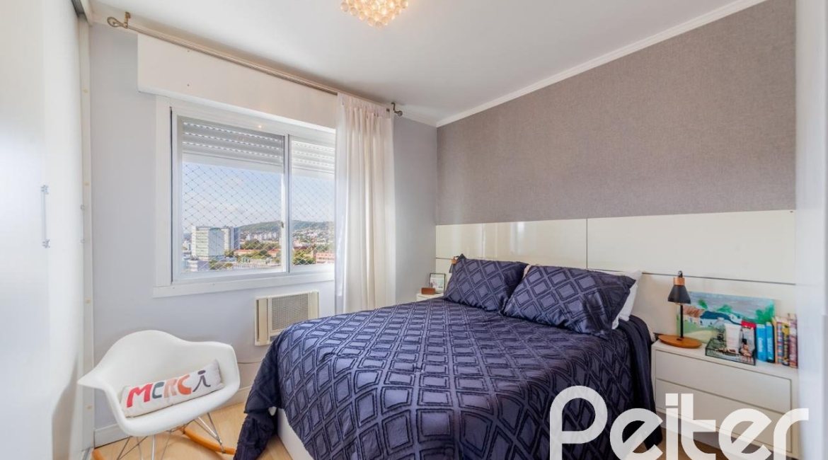 Apartamento à venda com 87m², 3 dormitórios, 1 suíte, 1 vaga, no bairro Jardim Botânico em Porto Alegre