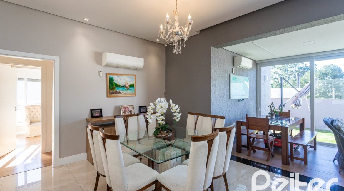 Casa em Condomínio à venda com 230m², 3 dormitórios, 3 suítes, 4 vagas, no bairro Alphaville em PORTO ALEGRE