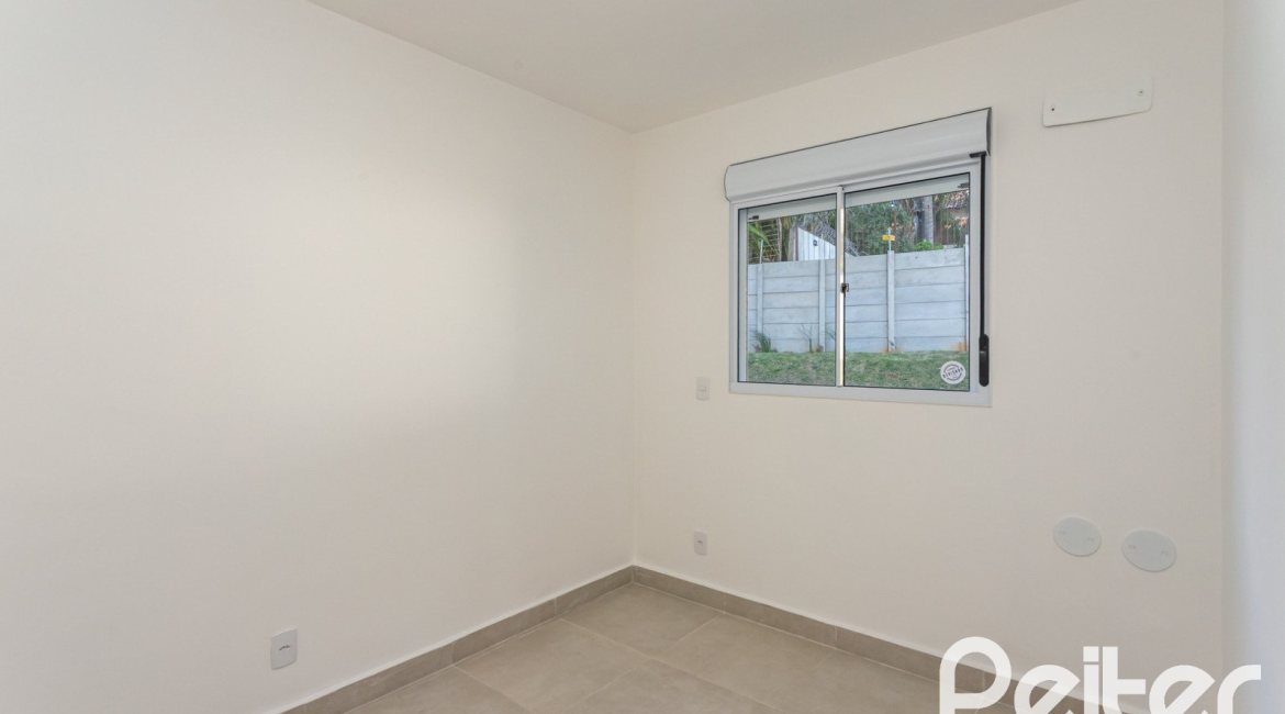 Apartamento à venda com 54m², 2 dormitórios, 1 suíte, 1 vaga, no bairro Camaquã em Porto Alegre