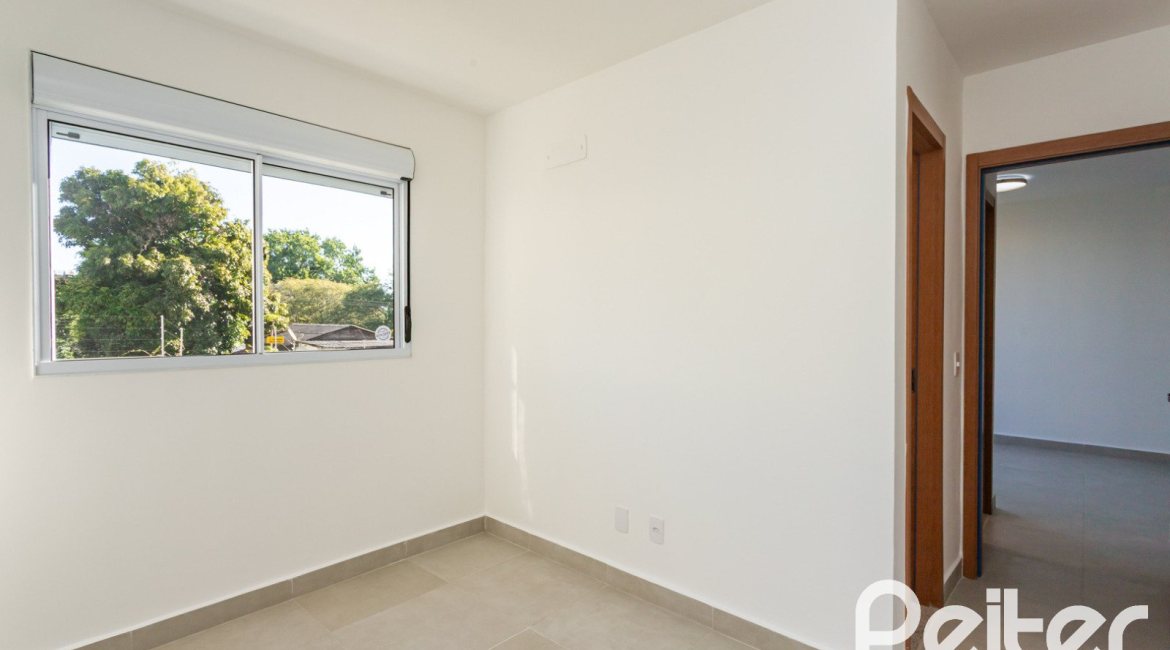 Apartamento à venda com 54m², 2 dormitórios, 1 suíte, 1 vaga, no bairro Camaquã em Porto Alegre