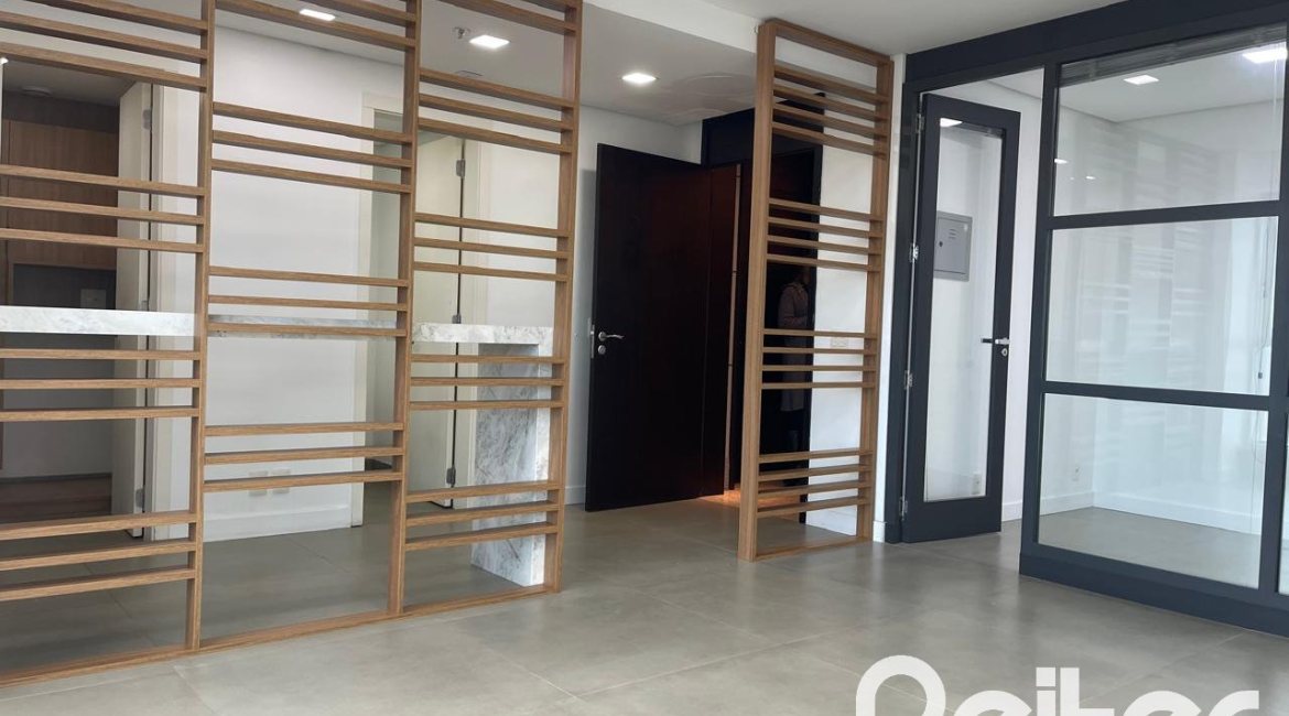 Comercial à venda com 40m², 1 vaga, no bairro Cristal em Porto Alegre