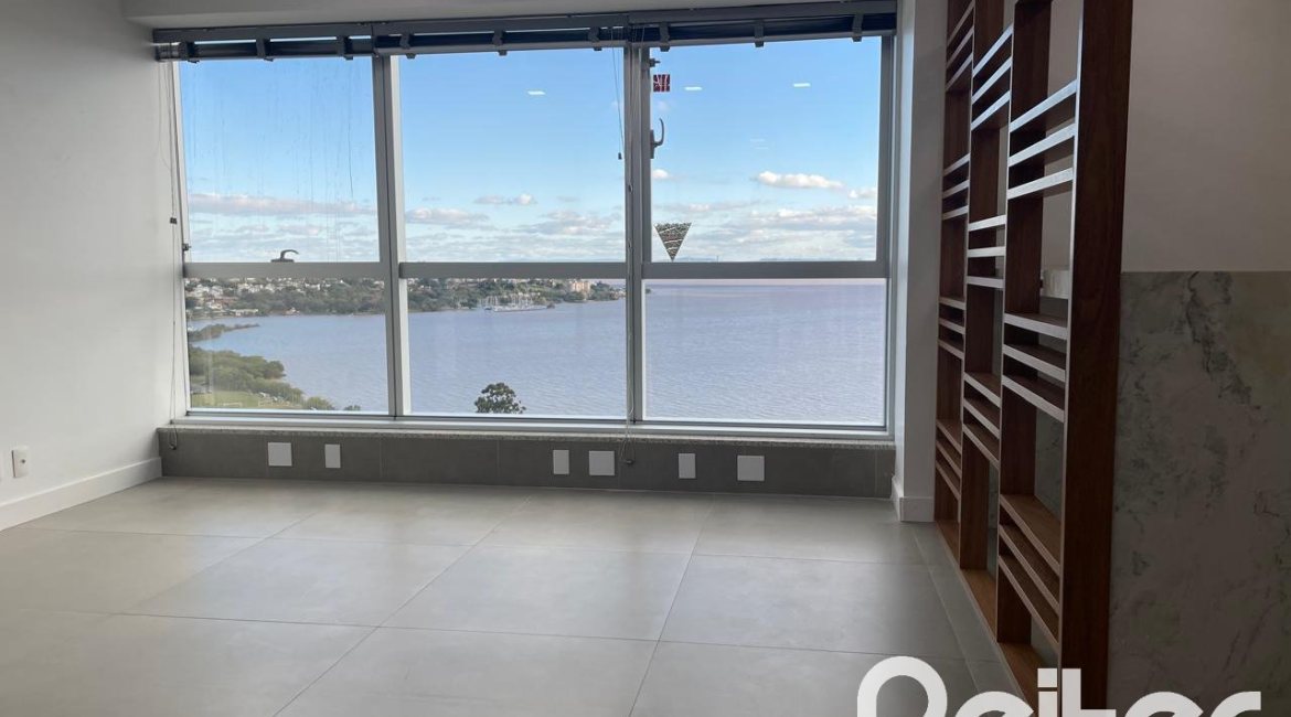 Comercial à venda com 40m², 1 vaga, no bairro Cristal em Porto Alegre