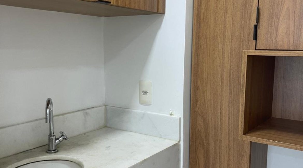 Comercial à venda com 40m², 1 vaga, no bairro Cristal em Porto Alegre