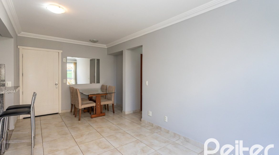 Apartamento à venda com 47m², 1 dormitório, 1 vaga, no bairro Cristal em PORTO ALEGRE