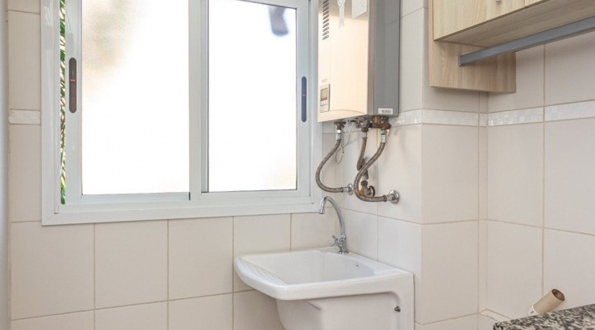 Apartamento à venda com 47m², 1 dormitório, 1 vaga, no bairro Cristal em PORTO ALEGRE