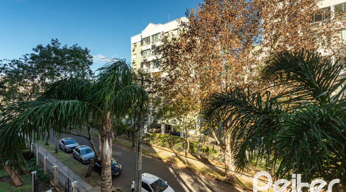 Apartamento à venda com 47m², 1 dormitório, 1 vaga, no bairro Cristal em PORTO ALEGRE