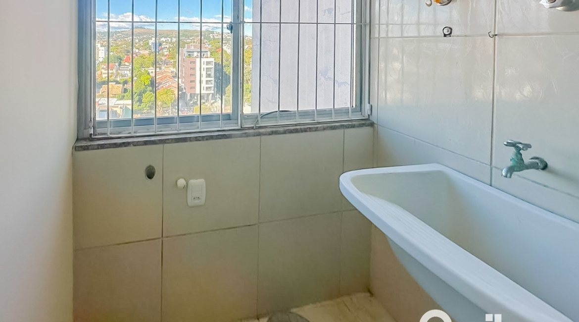 Apartamento à venda com 56m², 2 dormitórios, no bairro Cristal em Porto Alegre