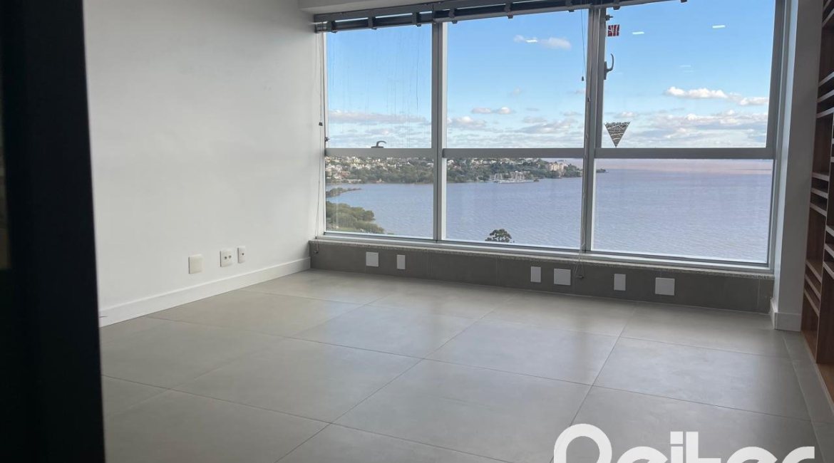 Comercial à venda com 40m², 2 vagas, no bairro Cristal em Porto Alegre