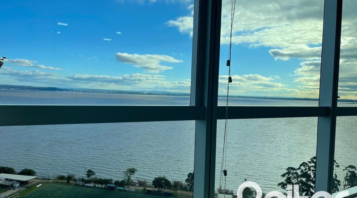 Comercial à venda com 40m², 2 vagas, no bairro Cristal em Porto Alegre