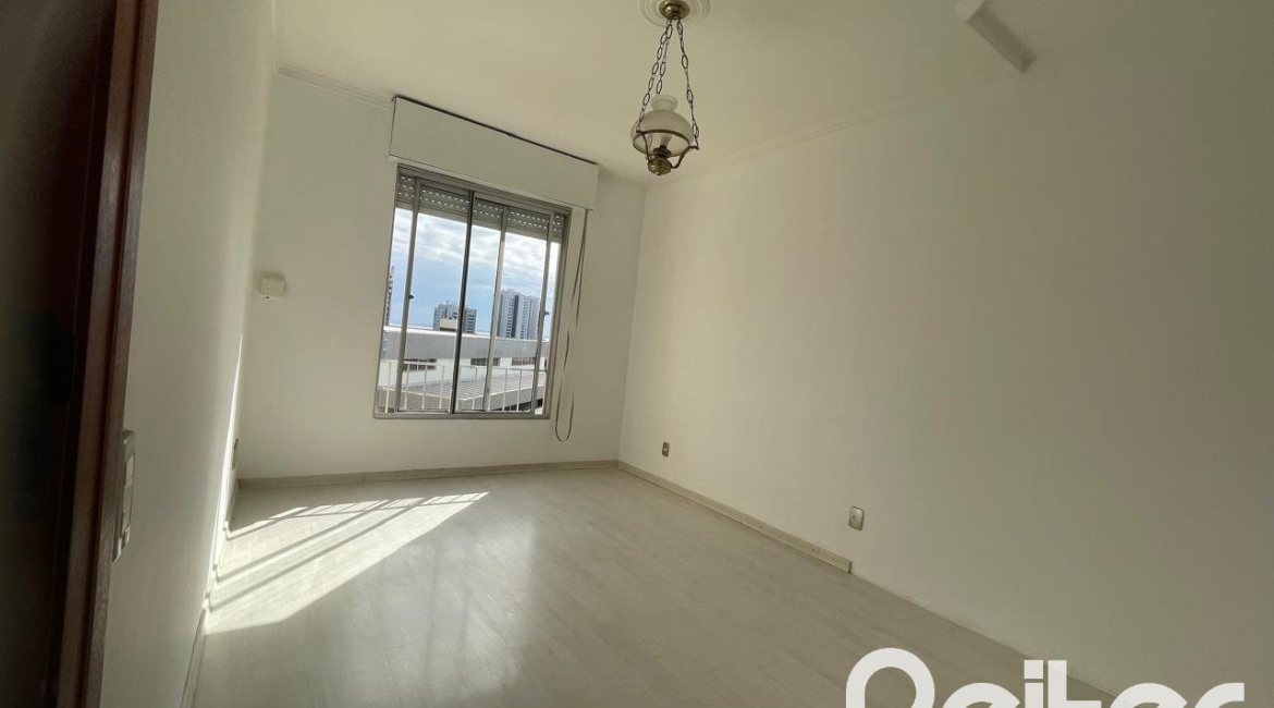 Apartamento à venda com 63m², 2 dormitórios, no bairro Tristeza em Porto Alegre