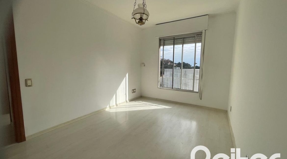 Apartamento à venda com 63m², 2 dormitórios, no bairro Tristeza em Porto Alegre
