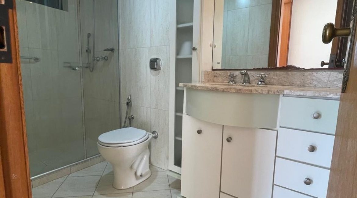 Apartamento à venda com 63m², 2 dormitórios, no bairro Tristeza em Porto Alegre