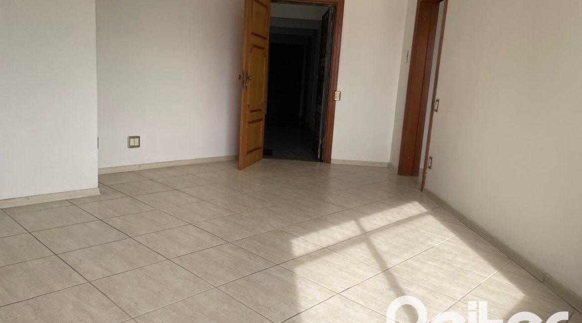 Apartamento à venda com 63m², 2 dormitórios, no bairro Tristeza em Porto Alegre