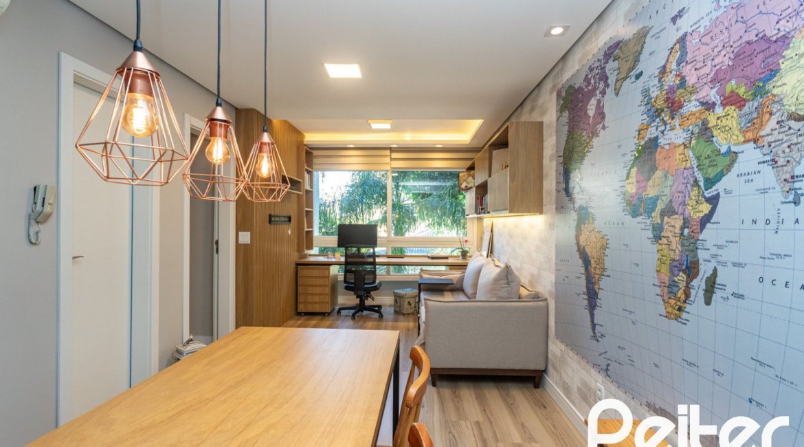 Apartamento à venda com 53m², 1 dormitório, 1 suíte, 1 vaga, no bairro Cristal em PORTO ALEGRE