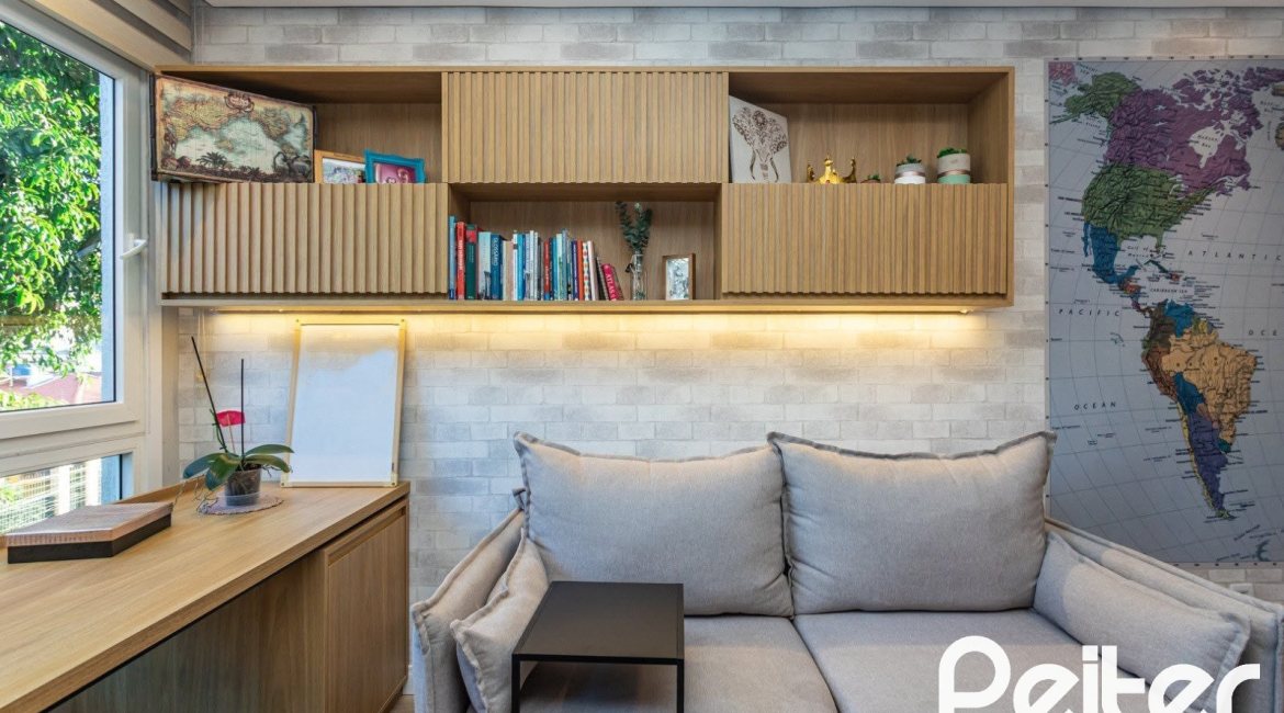 Apartamento à venda com 53m², 1 dormitório, 1 suíte, 1 vaga, no bairro Cristal em PORTO ALEGRE