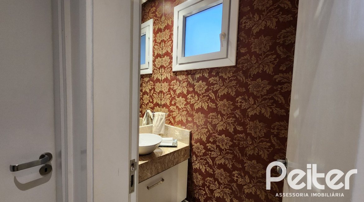 Casa em Condomínio à venda com 197m², 3 dormitórios, 1 suíte, 2 vagas, no bairro Vila Nova em PORTO ALEGRE