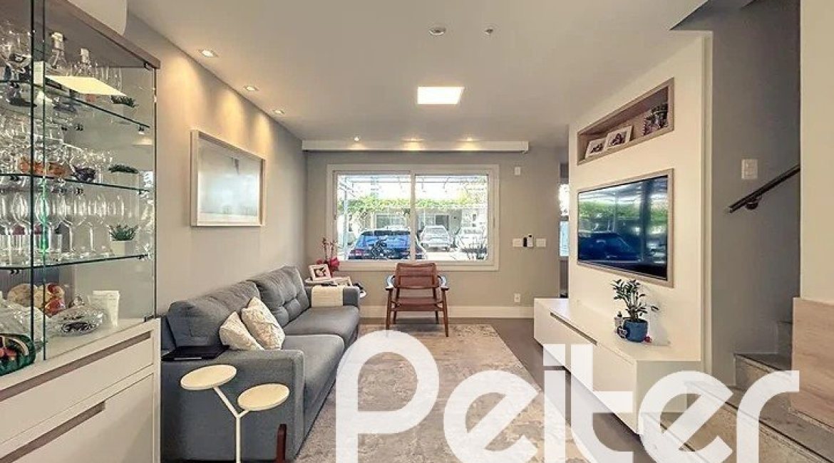 Casa em Condomínio à venda com 120m², 3 dormitórios, 1 suíte, 2 vagas, no bairro Vila Nova em PORTO ALEGRE